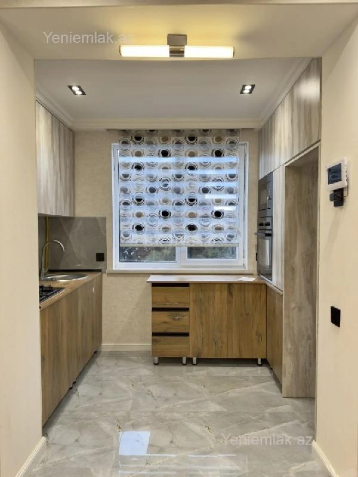 Satılır 2 otaqlı köhnə tikili 50 m²