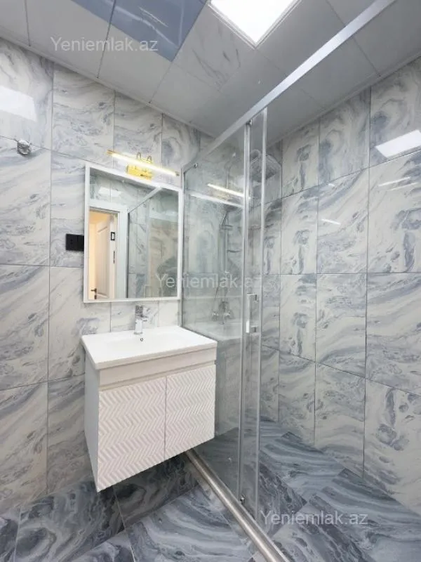 Satılır 2 otaqlı köhnə tikili 50 m²