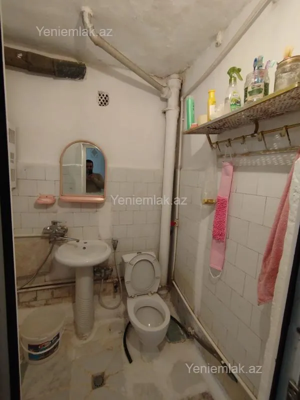 Satılır 2 otaqlı köhnə tikili 50 m²