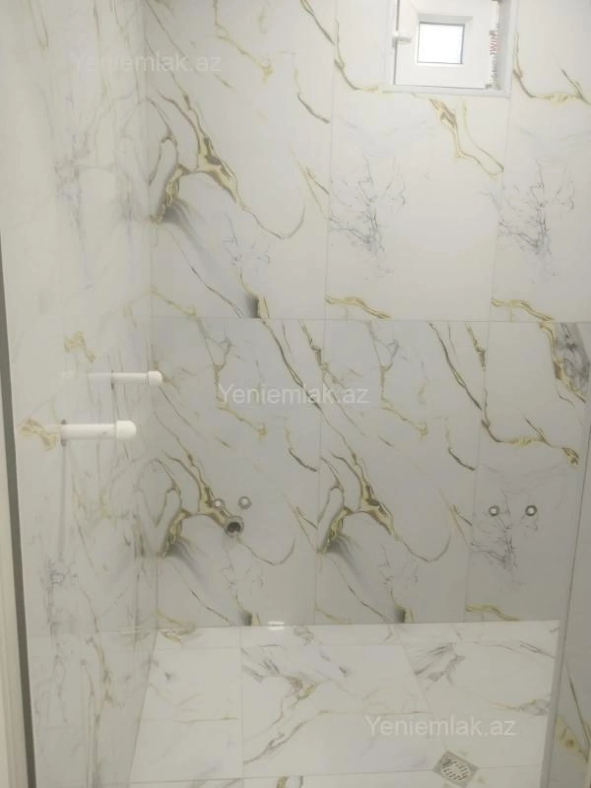 Satılır 4 otaqlı həyət evi 130 m²