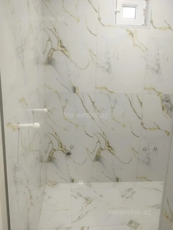 Satılır 4 otaqlı həyət evi 130 m²