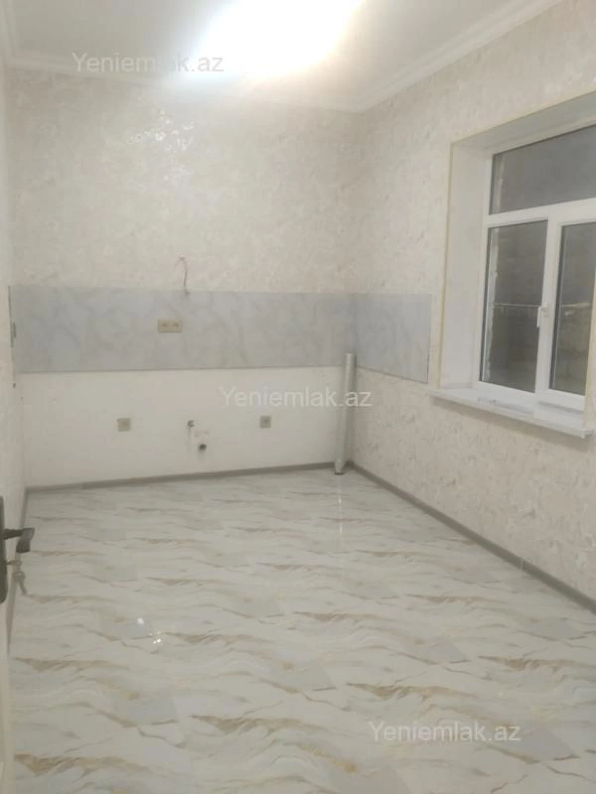 Satılır 4 otaqlı həyət evi 130 m²