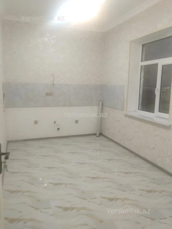 Satılır 4 otaqlı həyət evi 130 m²