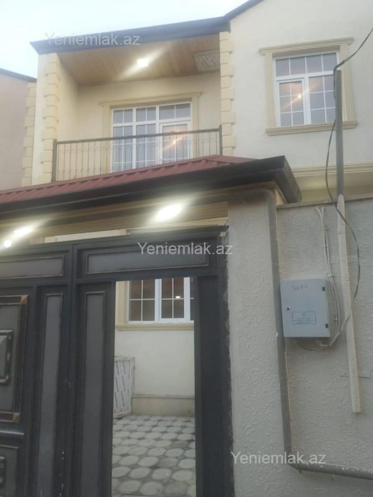 Satılır 4 otaqlı həyət evi 130 m²
