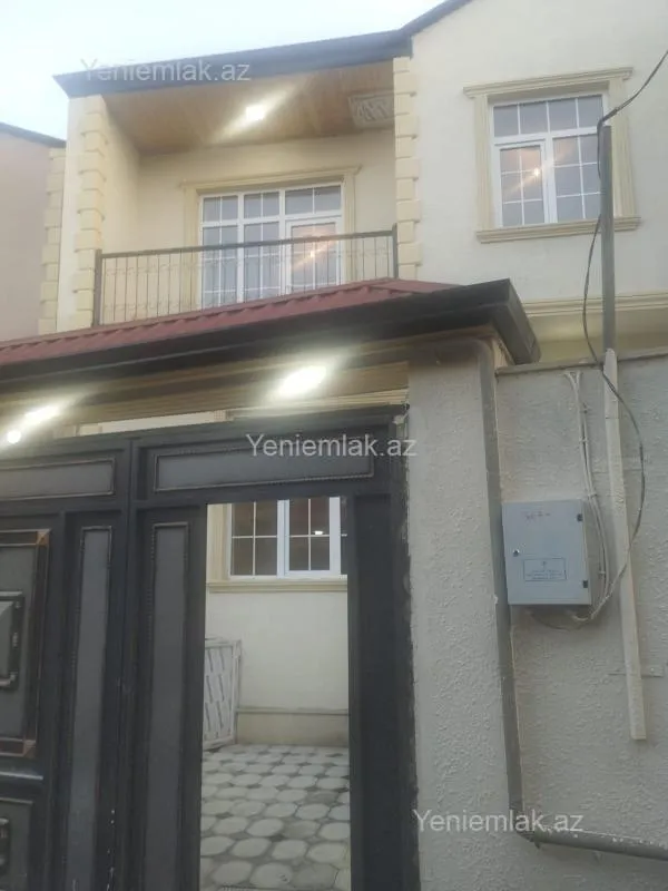 Satılır 4 otaqlı həyət evi 130 m²