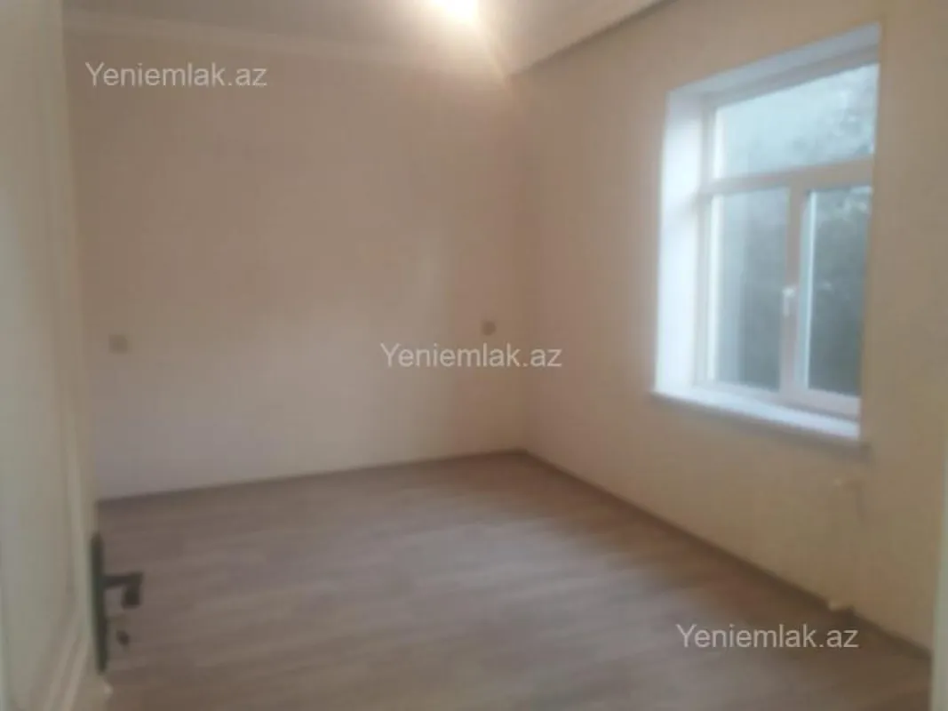 Satılır 4 otaqlı həyət evi 130 m²