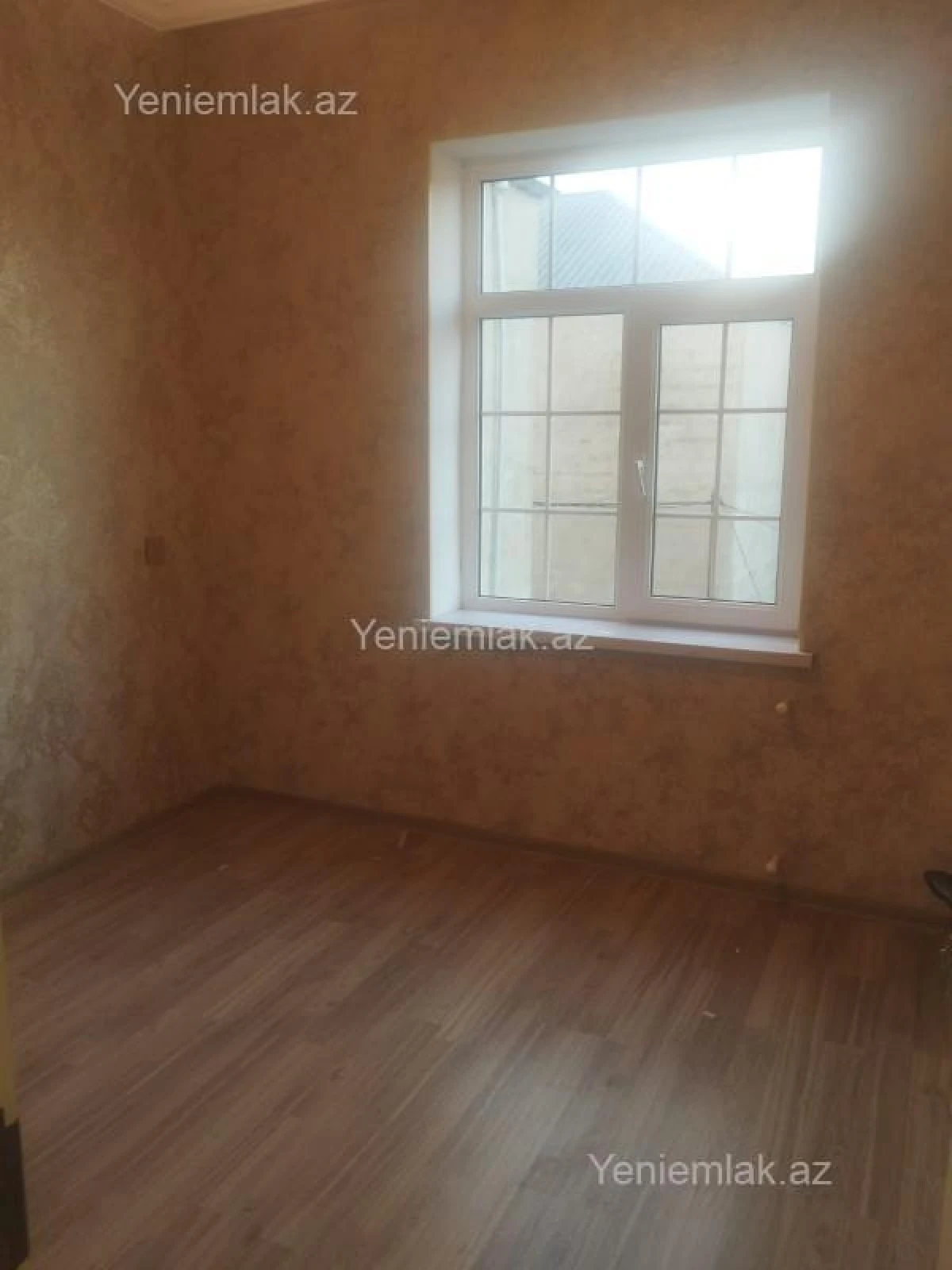 Satılır 4 otaqlı həyət evi 130 m²