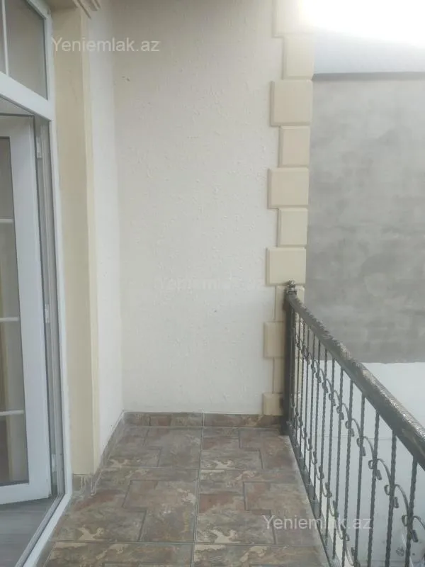 Satılır 4 otaqlı həyət evi 130 m²