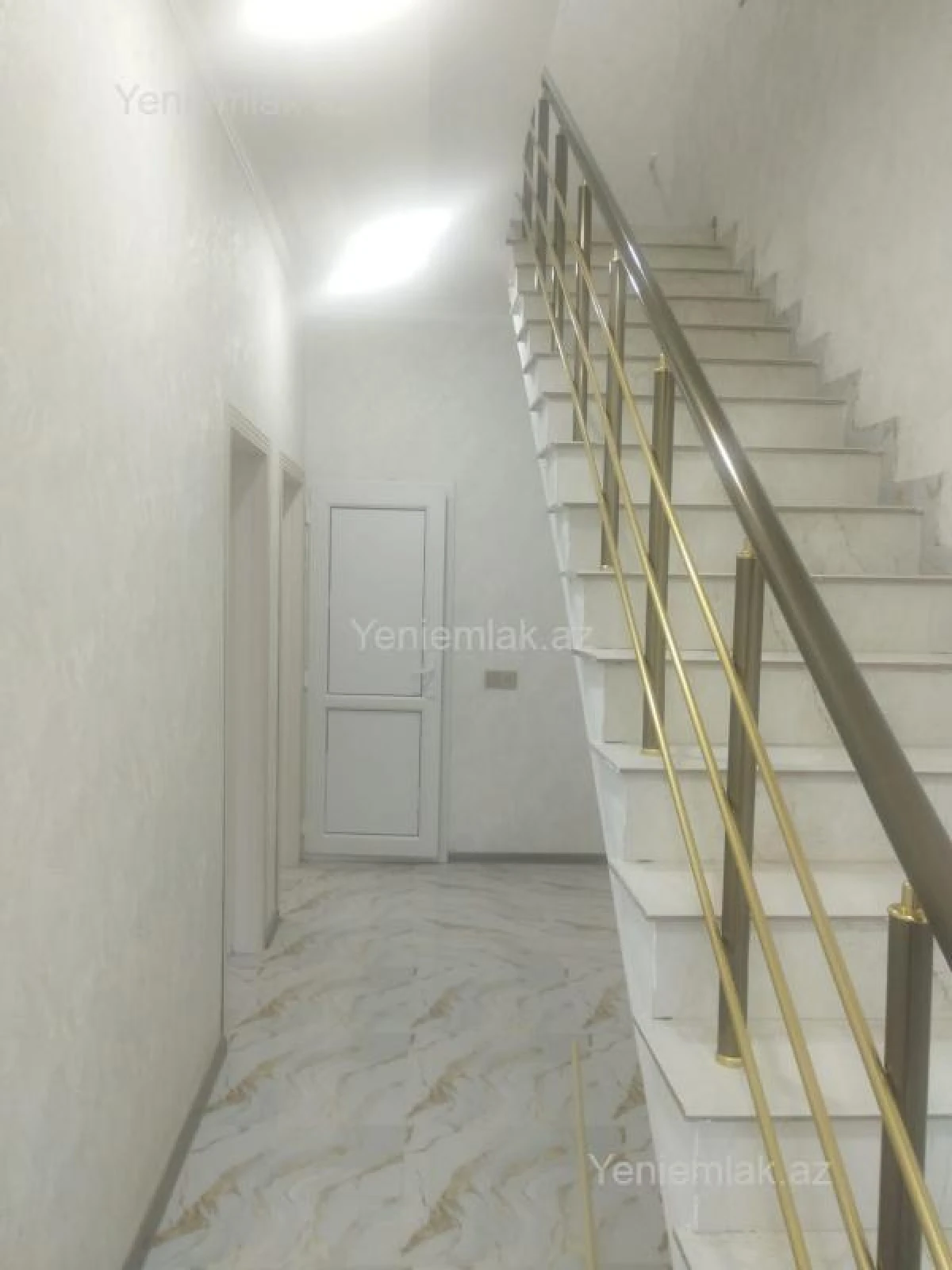 Satılır 4 otaqlı həyət evi 130 m²