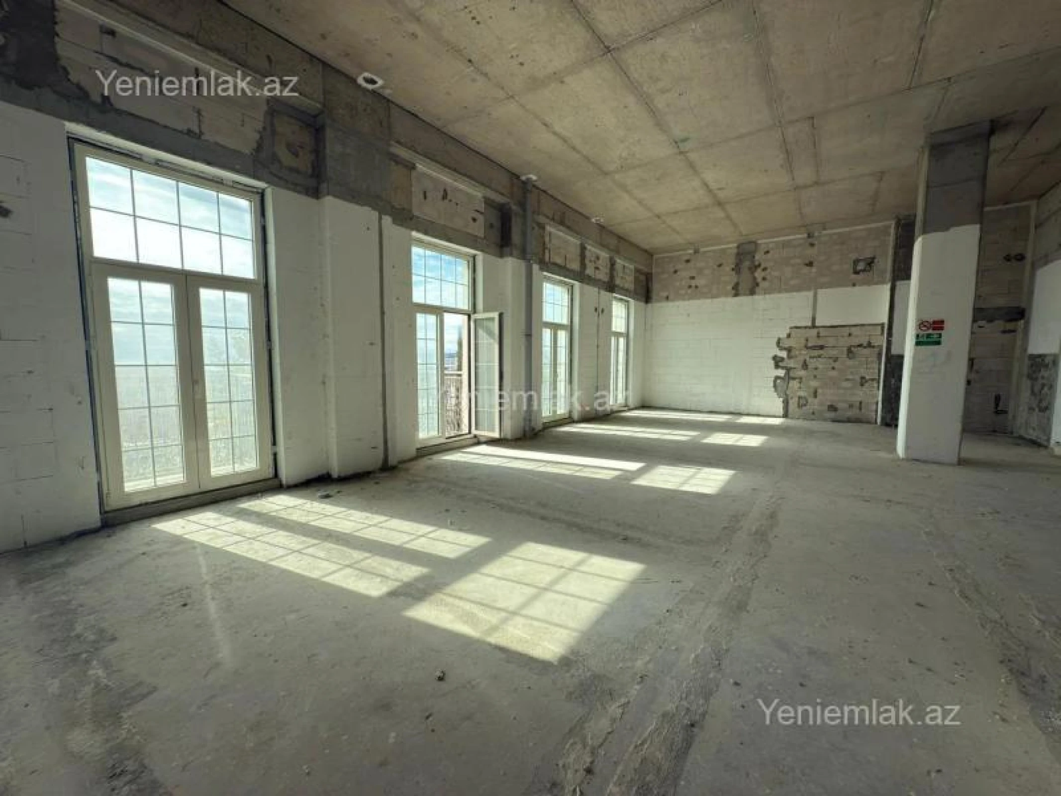 Satılır 4 otaqlı yeni tikili 184 m²
