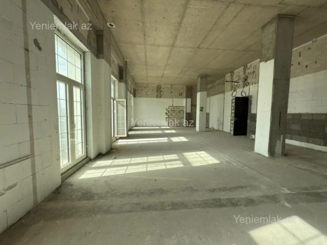 Satılır 4 otaqlı yeni tikili 184 m²