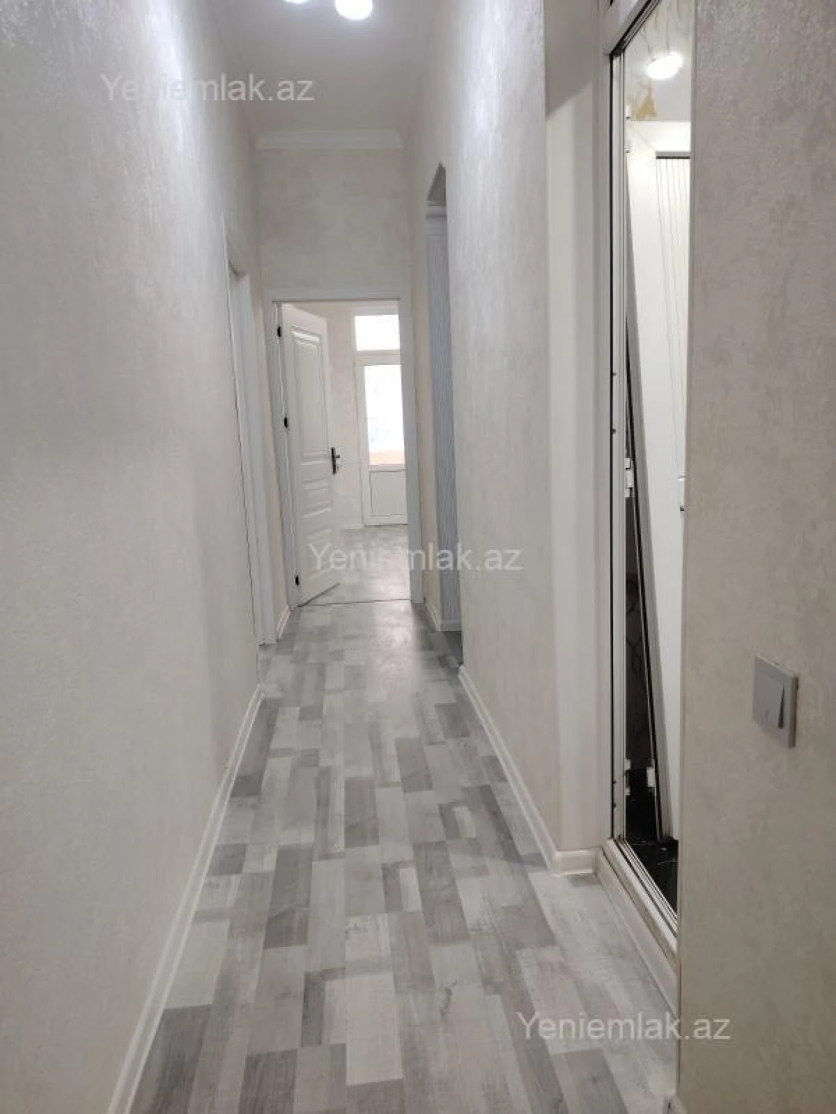Satılır 2 otaqlı yeni tikili 68 m²
