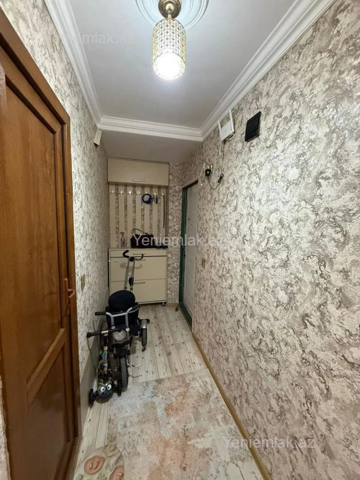 Satılır 2 otaqlı köhnə tikili 46 m²