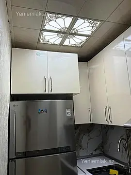 Satılır 2 otaqlı köhnə tikili 40 m²