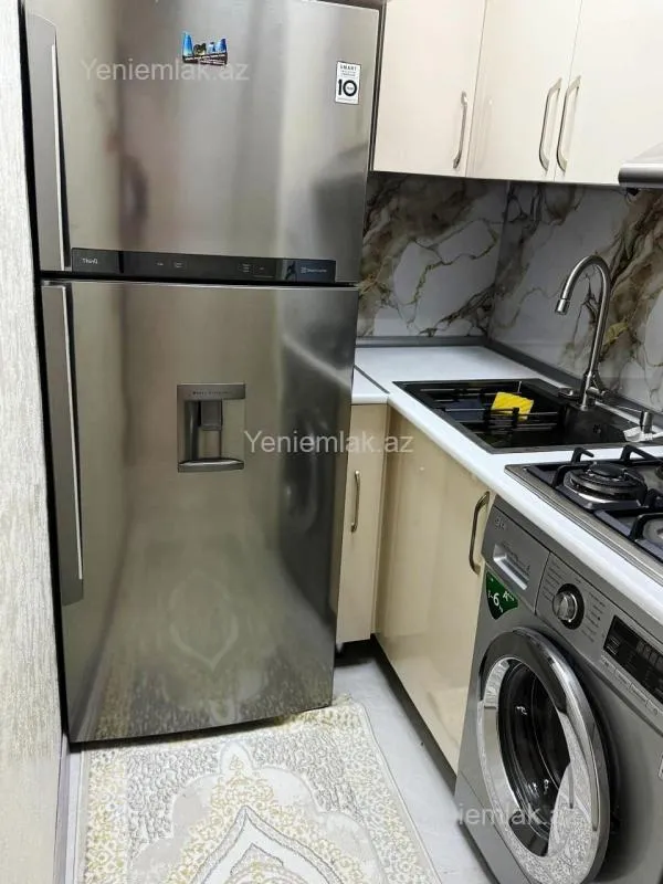 Satılır 2 otaqlı köhnə tikili 40 m²