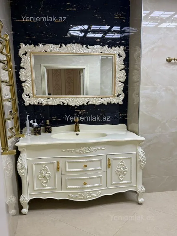 Satılır 5 otaqlı yeni tikili 213 m²