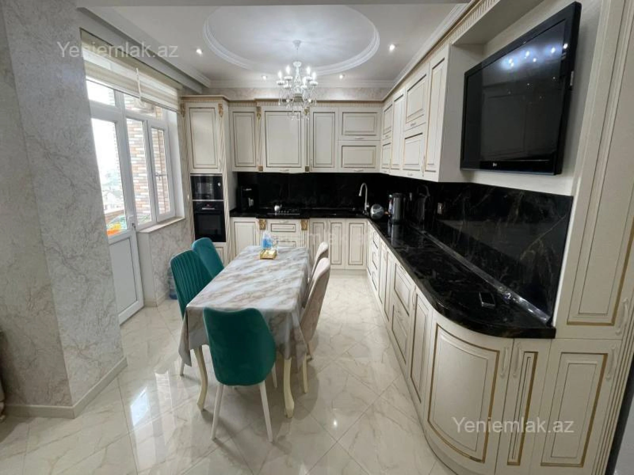 Satılır 5 otaqlı yeni tikili 213 m²