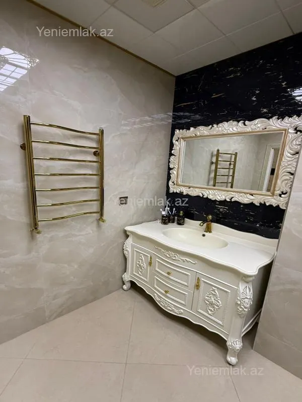 Satılır 5 otaqlı yeni tikili 213 m²