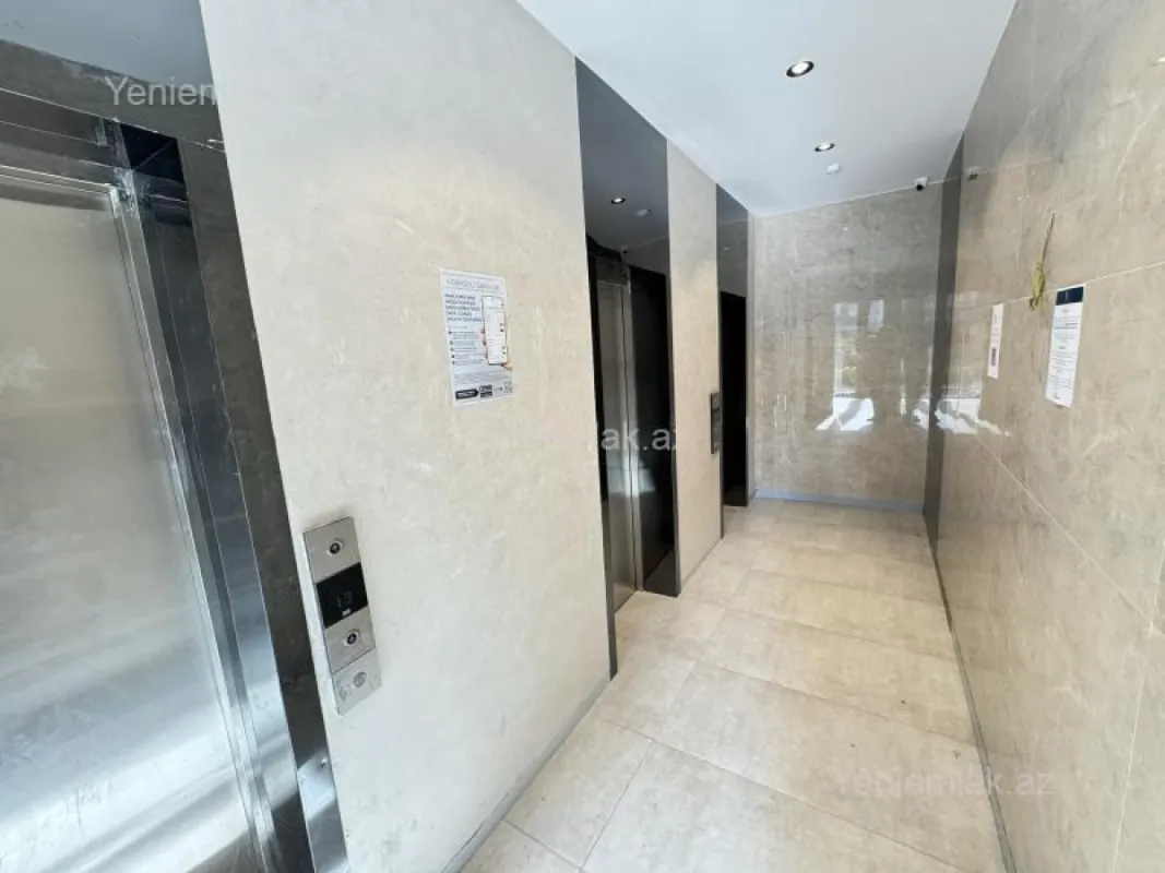Satılır 3 otaqlı yeni tikili 127.8 m²