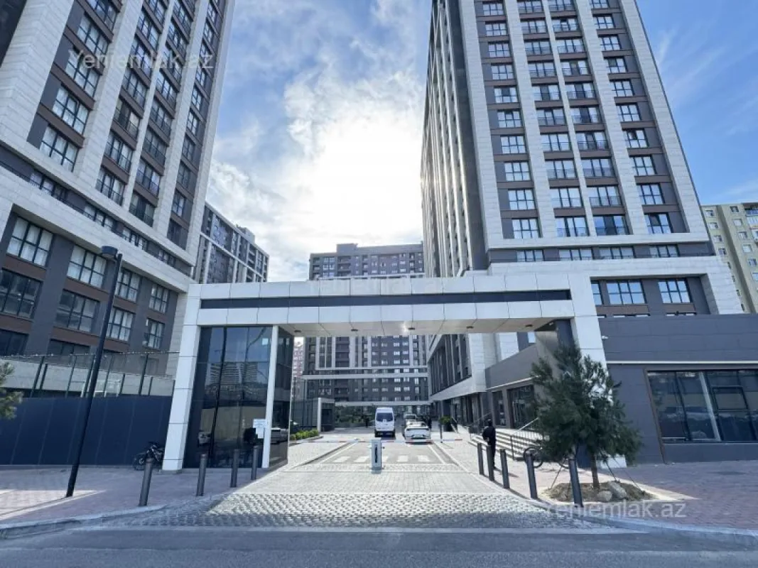 Satılır 3 otaqlı yeni tikili 127.8 m²