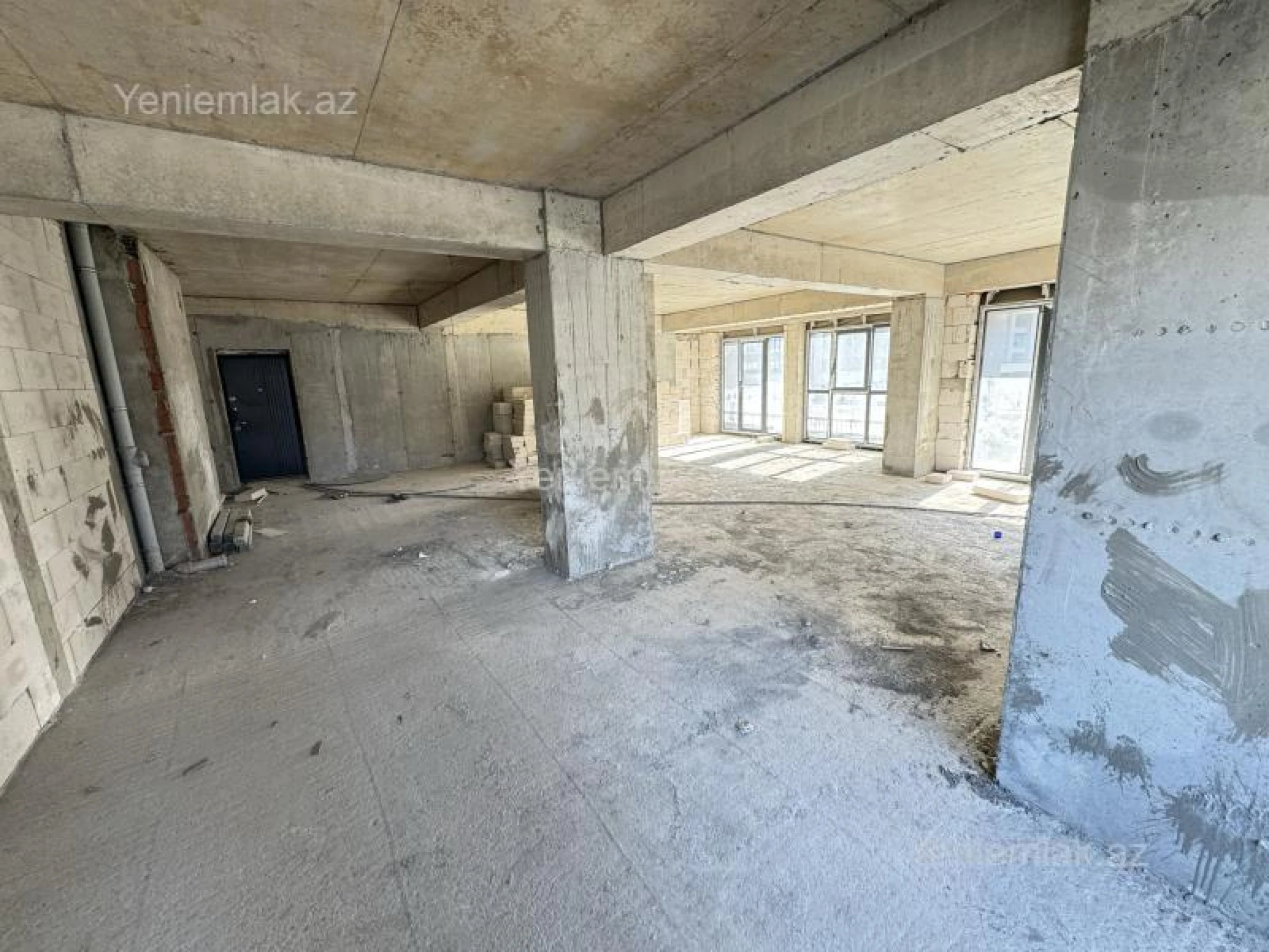 Satılır 3 otaqlı yeni tikili 127.8 m²