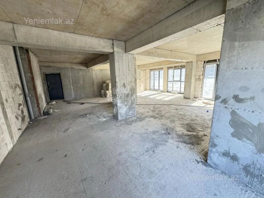 Satılır 3 otaqlı yeni tikili 127.8 m²