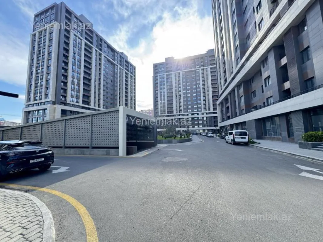 Satılır 3 otaqlı yeni tikili 127.8 m²