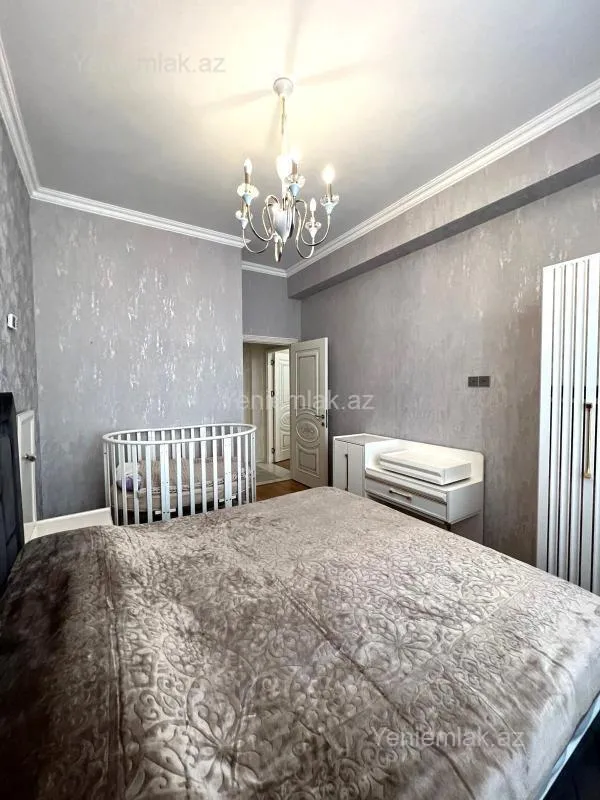 Satılır 2 otaqlı yeni tikili 70 m²