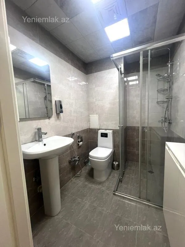 Satılır 2 otaqlı yeni tikili 70 m²