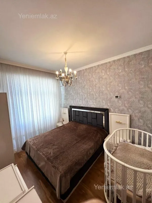 Satılır 2 otaqlı yeni tikili 70 m²