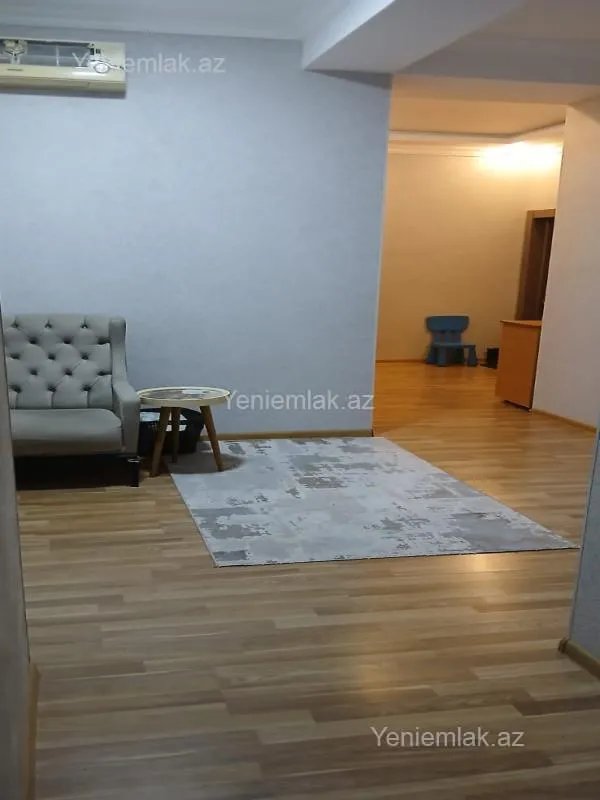 Satılır 4 otaqlı yeni tikili 120 m²