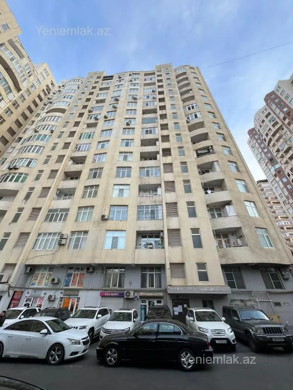 Satılır 3 otaqlı yeni tikili 159 m²