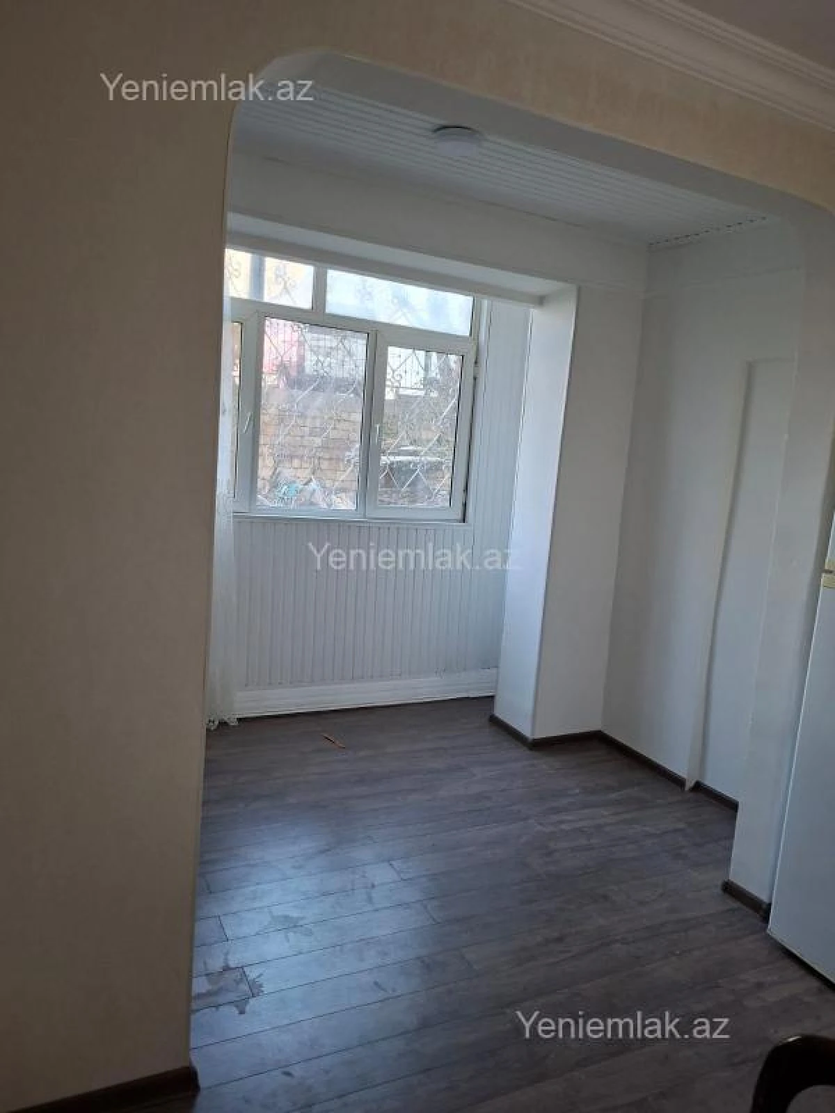 Satılır 2 otaqlı köhnə tikili 65 m²