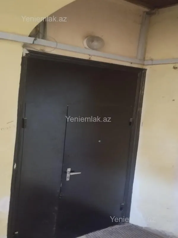 Satılır 3 otaqlı köhnə tikili 67 m²