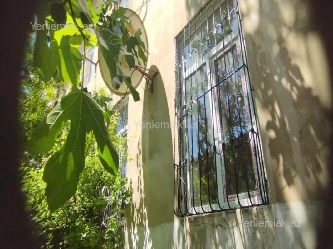 Satılır 3 otaqlı köhnə tikili 67 m²