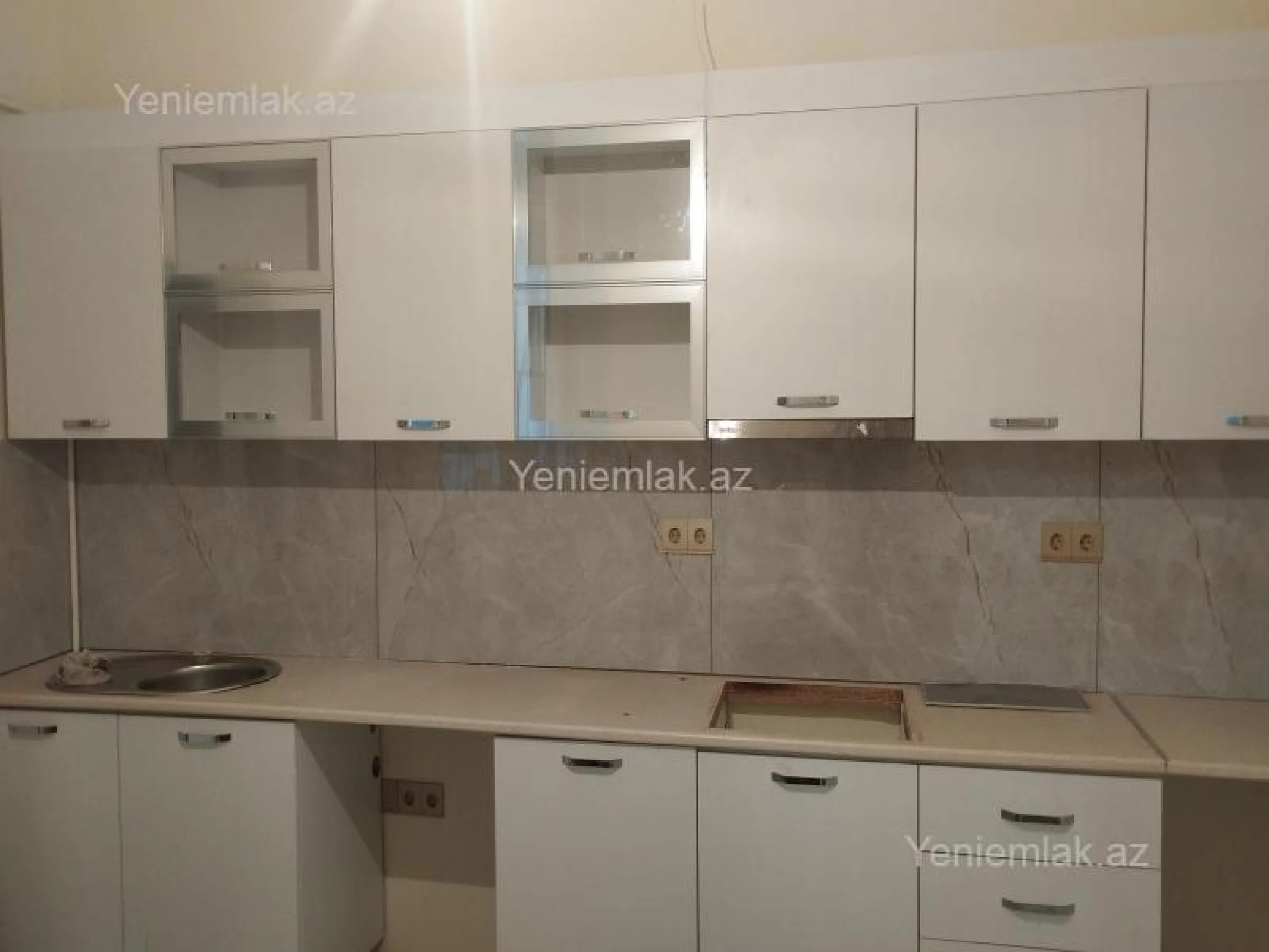 Satılır 3 otaqlı köhnə tikili 67 m²
