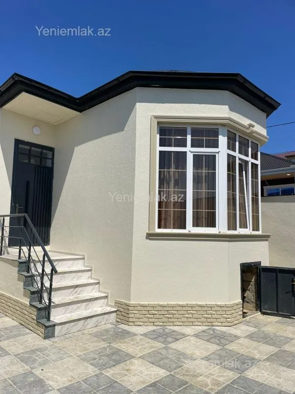 Satılır 4 otaqlı həyət evi 100 m²