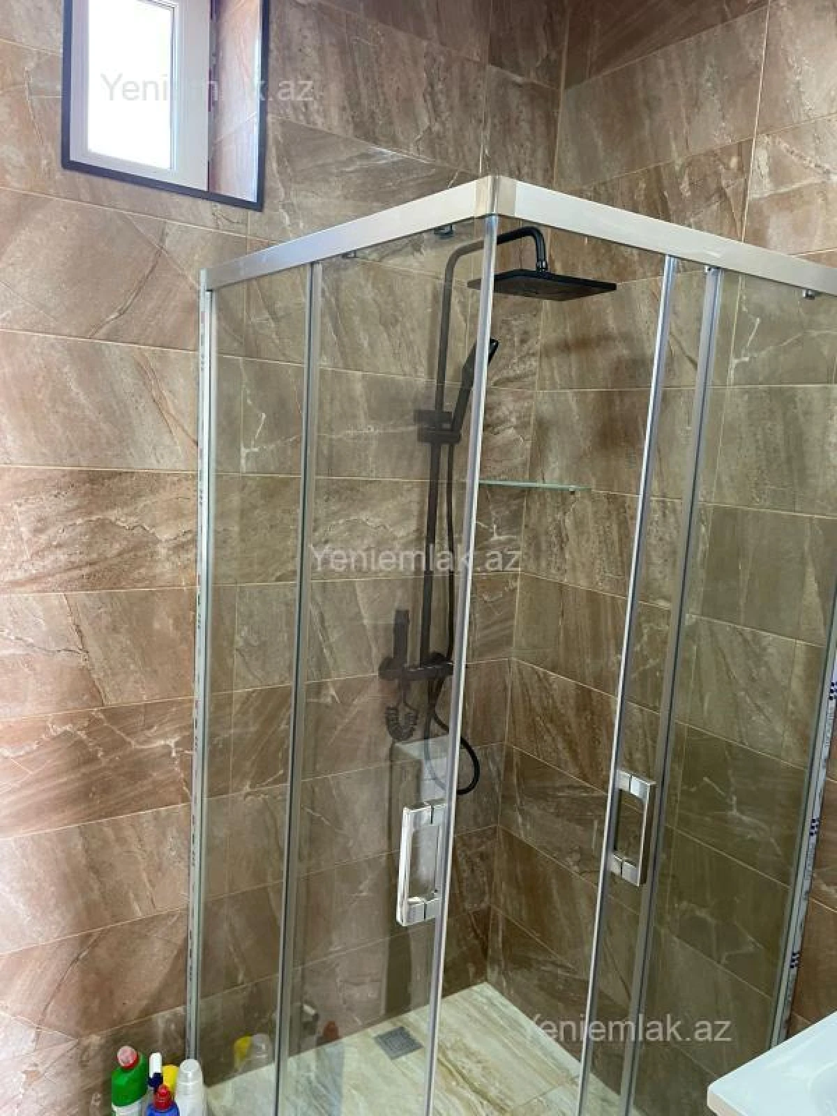 Satılır 4 otaqlı həyət evi 100 m²