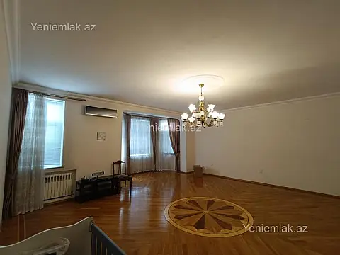 Satılır 4 otaqlı yeni tikili 170 m²
