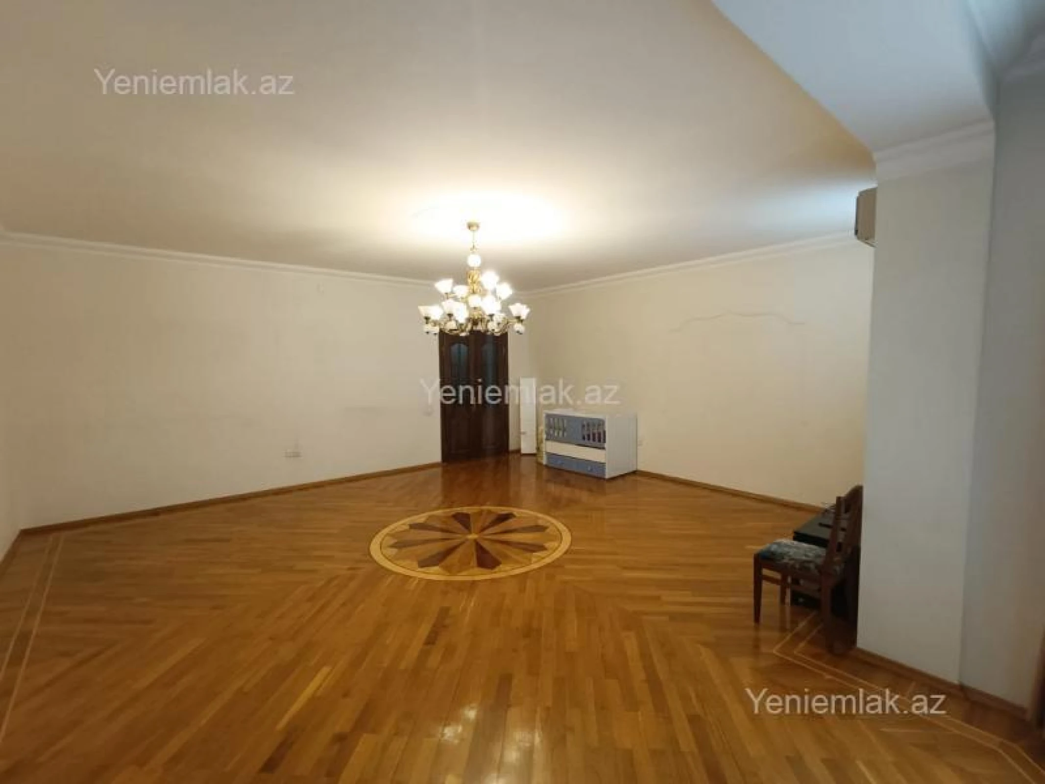 Satılır 4 otaqlı yeni tikili 170 m²