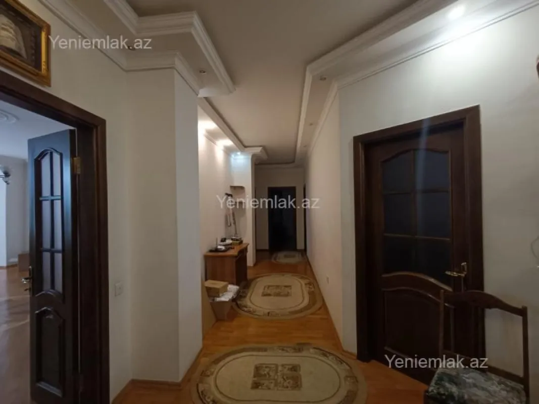 Satılır 4 otaqlı yeni tikili 170 m²