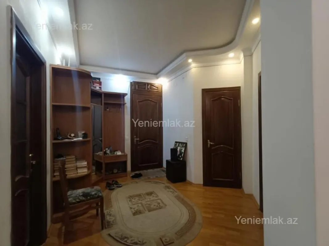 Satılır 4 otaqlı yeni tikili 170 m²