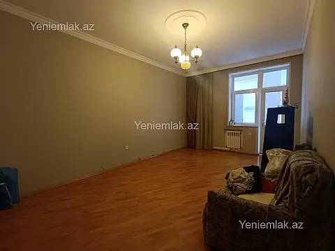 Satılır 4 otaqlı yeni tikili 170 m²
