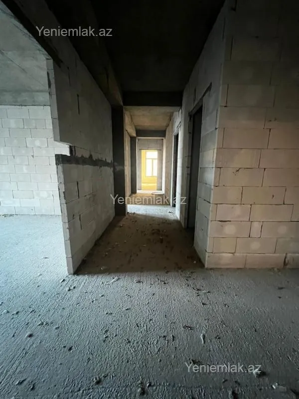 Satılır 3 otaqlı yeni tikili 145 m²