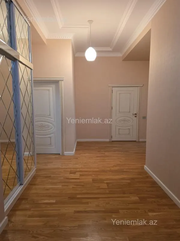 Satılır 3 otaqlı yeni tikili 98 m²