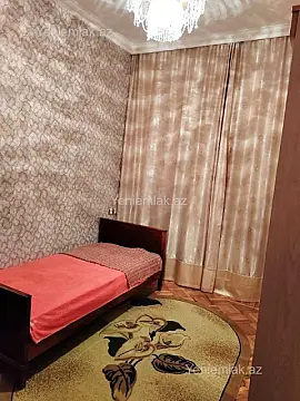 Satılır 3 otaqlı köhnə tikili 85 m²