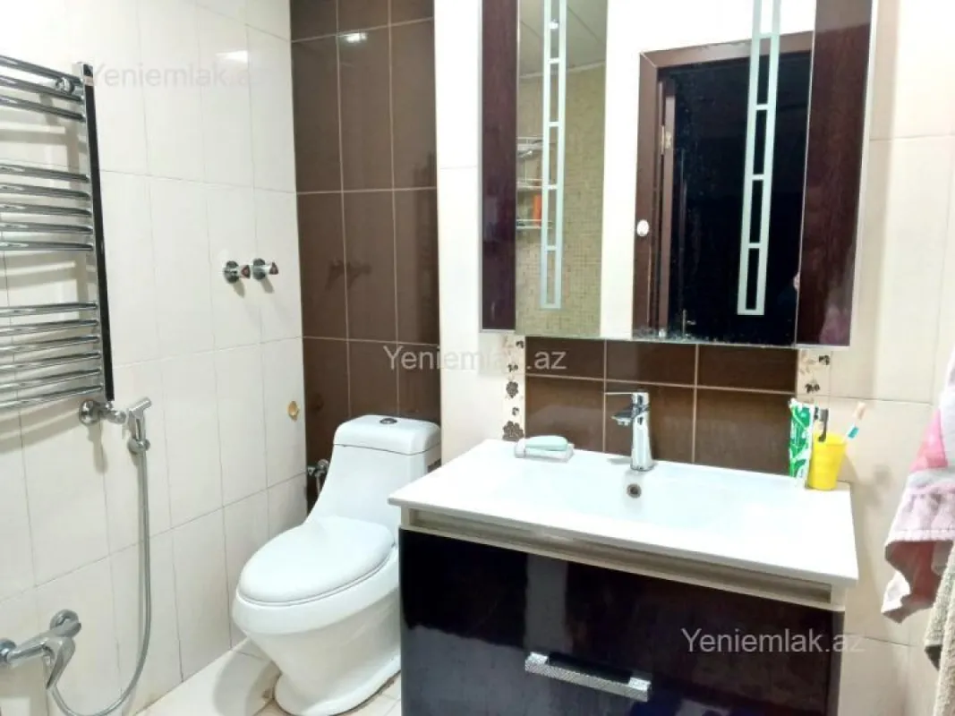 Satılır 3 otaqlı yeni tikili 100 m²