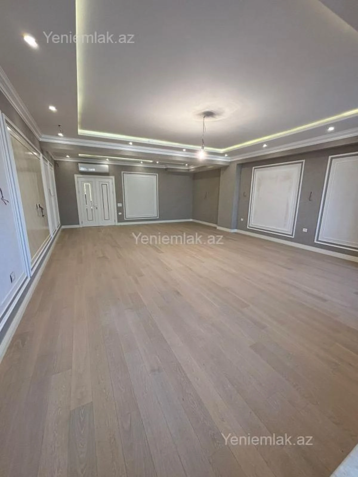 Satılır 4 otaqlı yeni tikili 242 m²