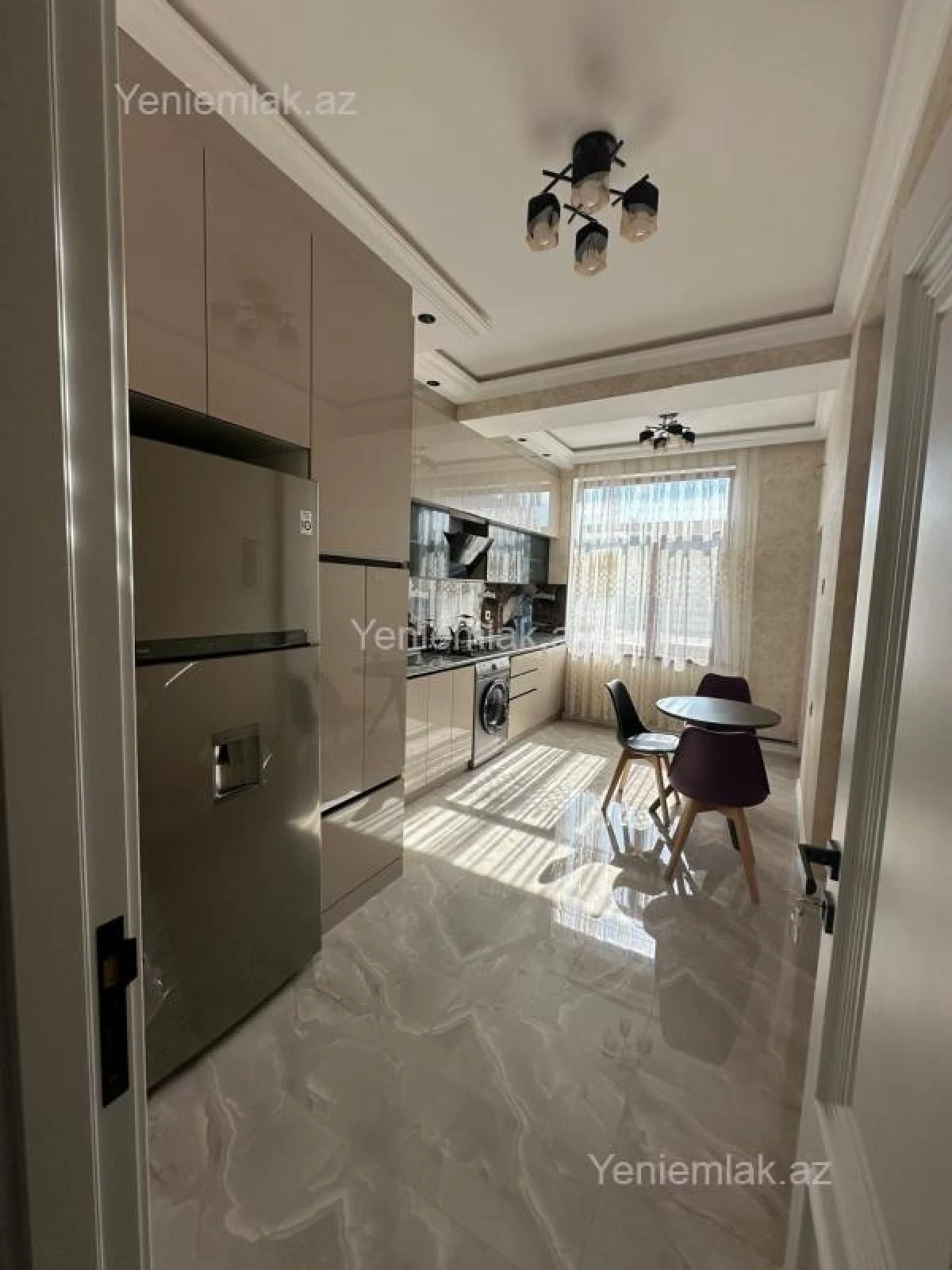 Satılır 3 otaqlı yeni tikili 105 m²