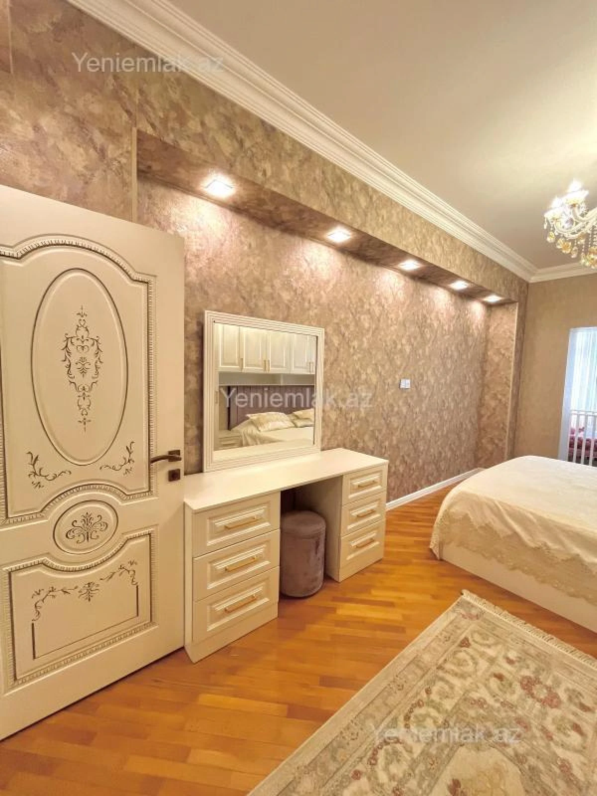 Satılır 2 otaqlı yeni tikili 81 m²